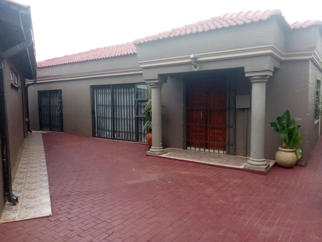 Property and houses for sale in Protea Glen, Soweto RE/MAX