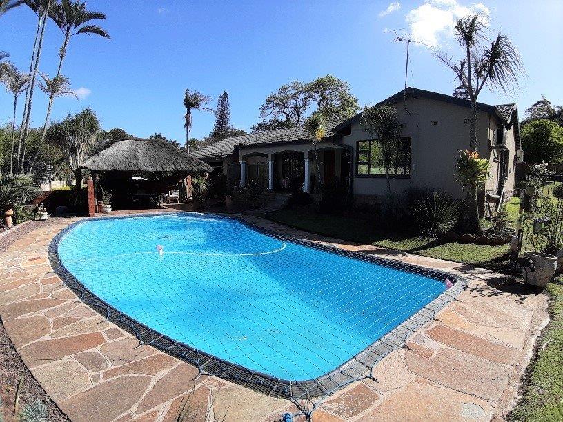 4 Bedroom House For Sale in Sarnia RE/MAX™ of Southern Africa