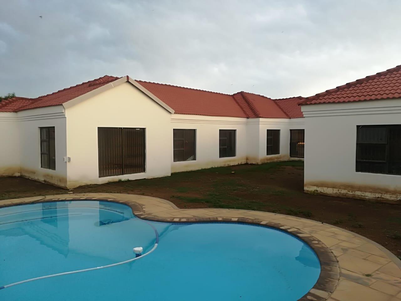 5 Bedroom House In Dassie Rand Re Max