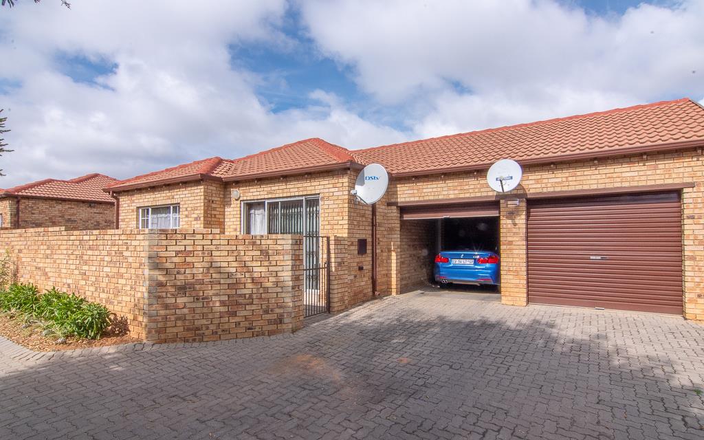 Property for sale in Wilgeheuwel RE/MAX™ of Southern Africa