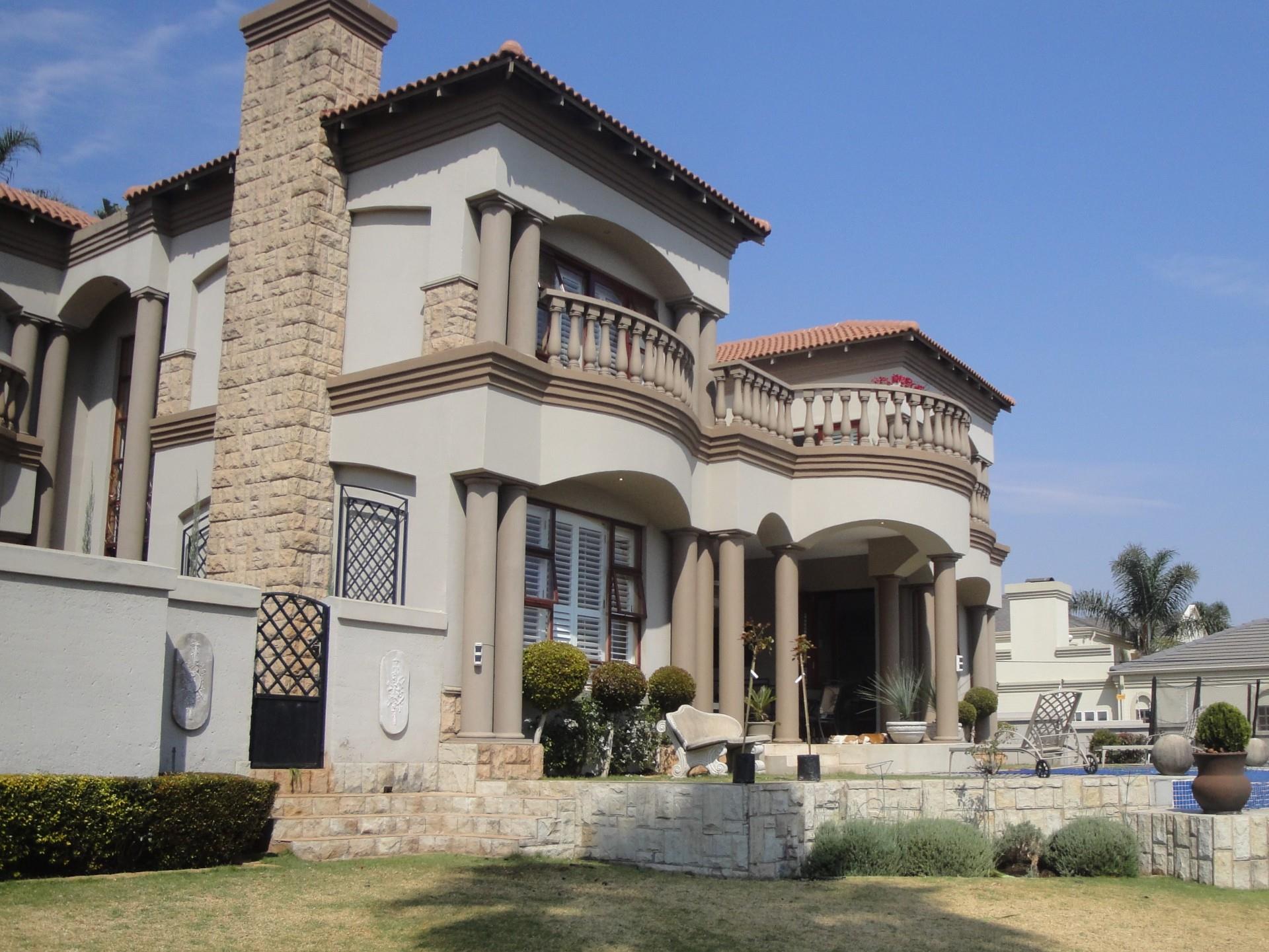 4 Bedroom House For Sale in Bedfordview | RE/MAX™ of Southern Africa