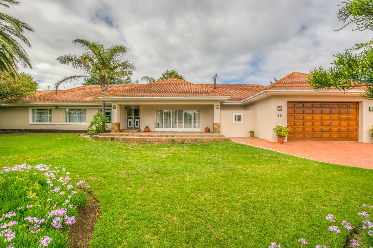 Property for sale in Sunridge Park RE/MAX™ of Southern Africa