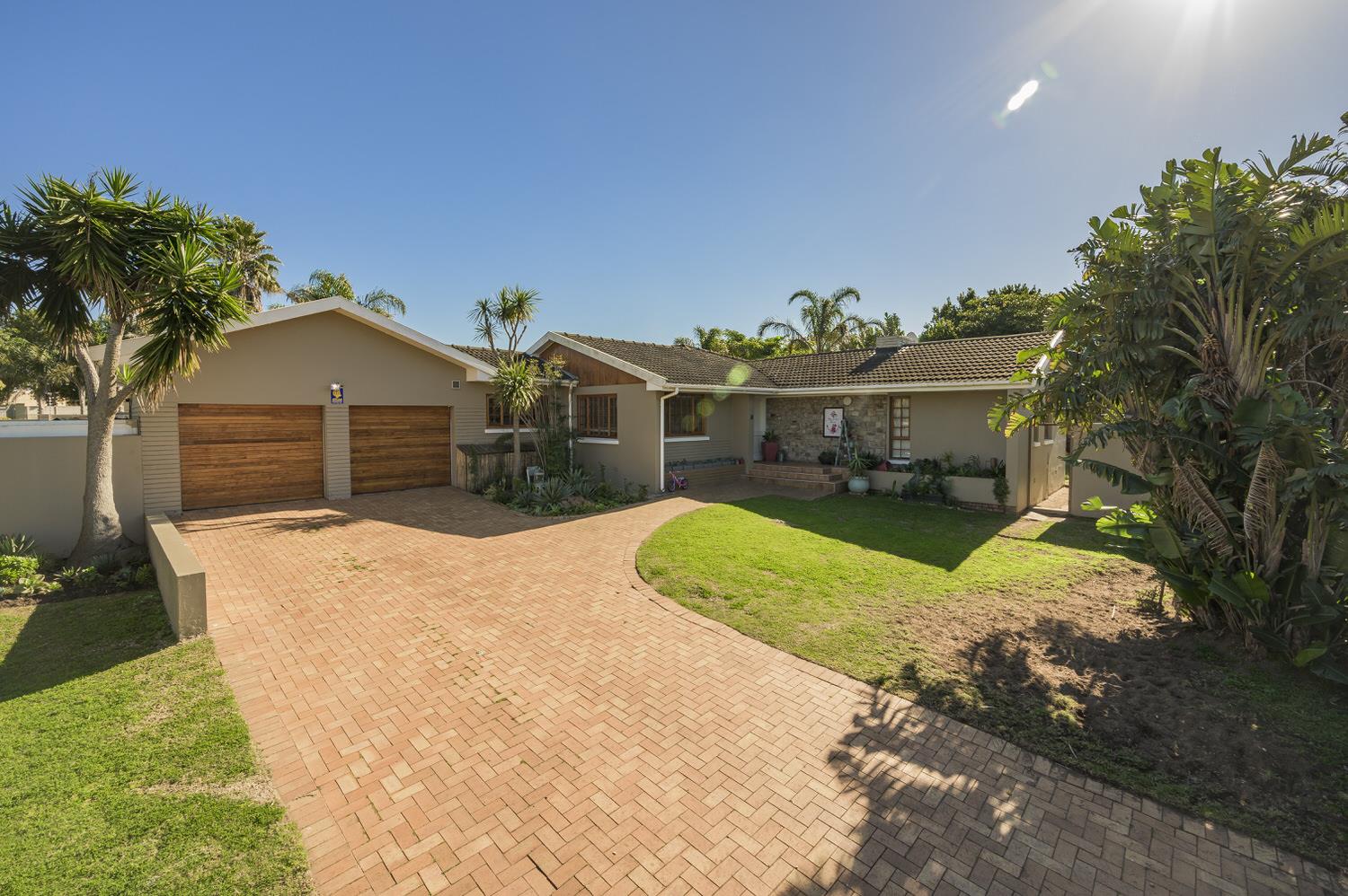 Property for sale in Sunridge Park RE/MAX™ of Southern Africa