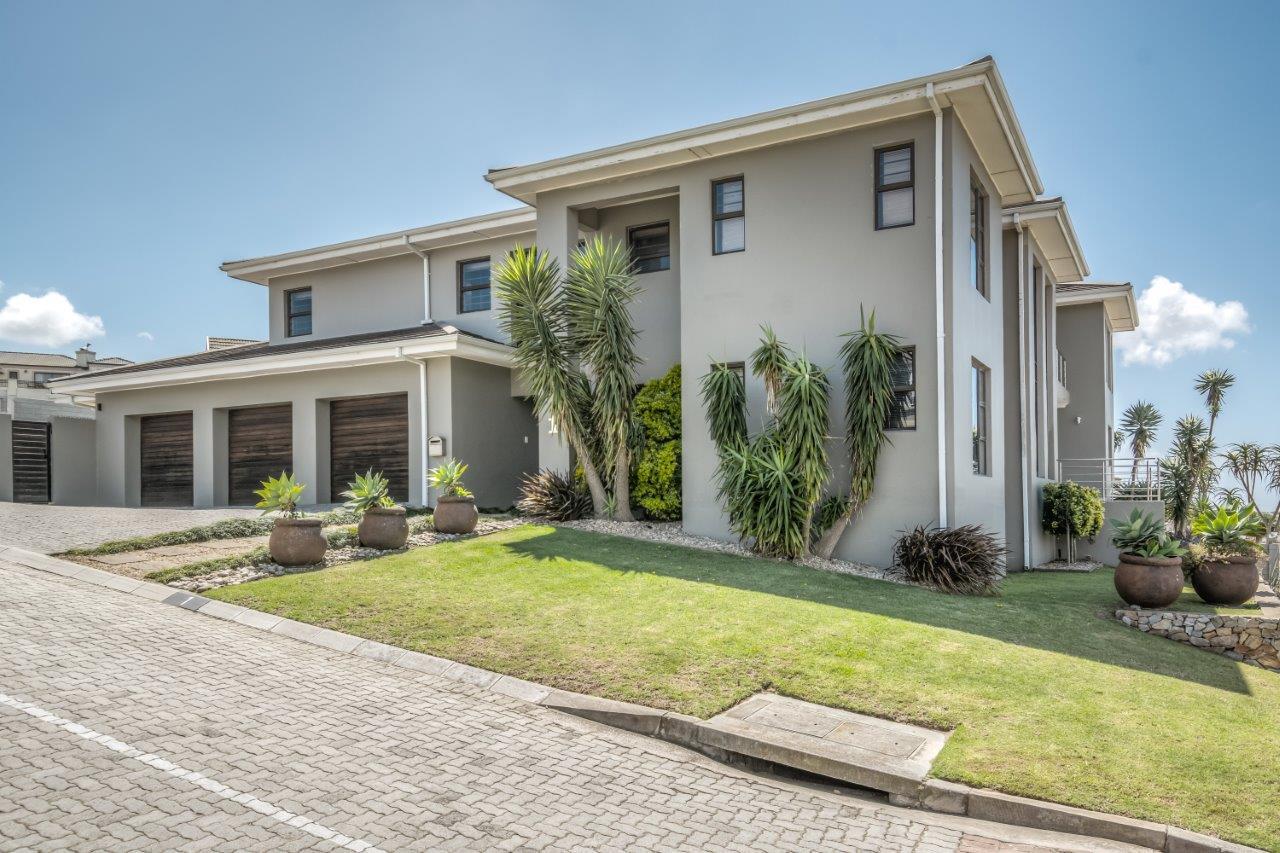 Property for sale in Lovemore Heights RE/MAX™ of Southern Africa