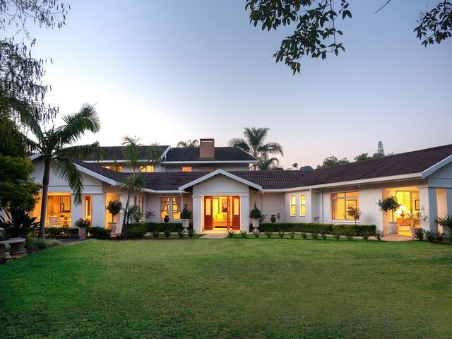 8 Bedroom House For Sale In Cowies Hill Re Max Of Southern Africa
