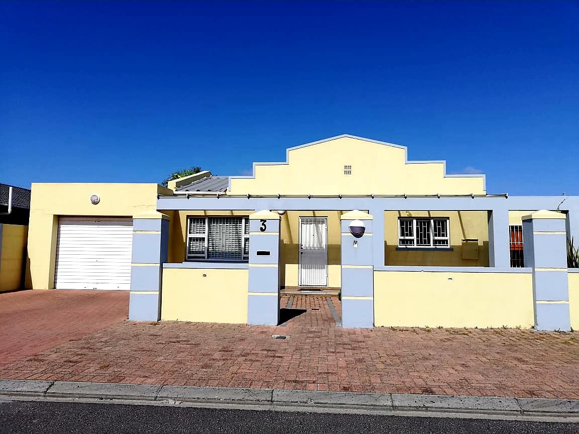 Property for sale in Grassy Park RE/MAX™ of Southern Africa