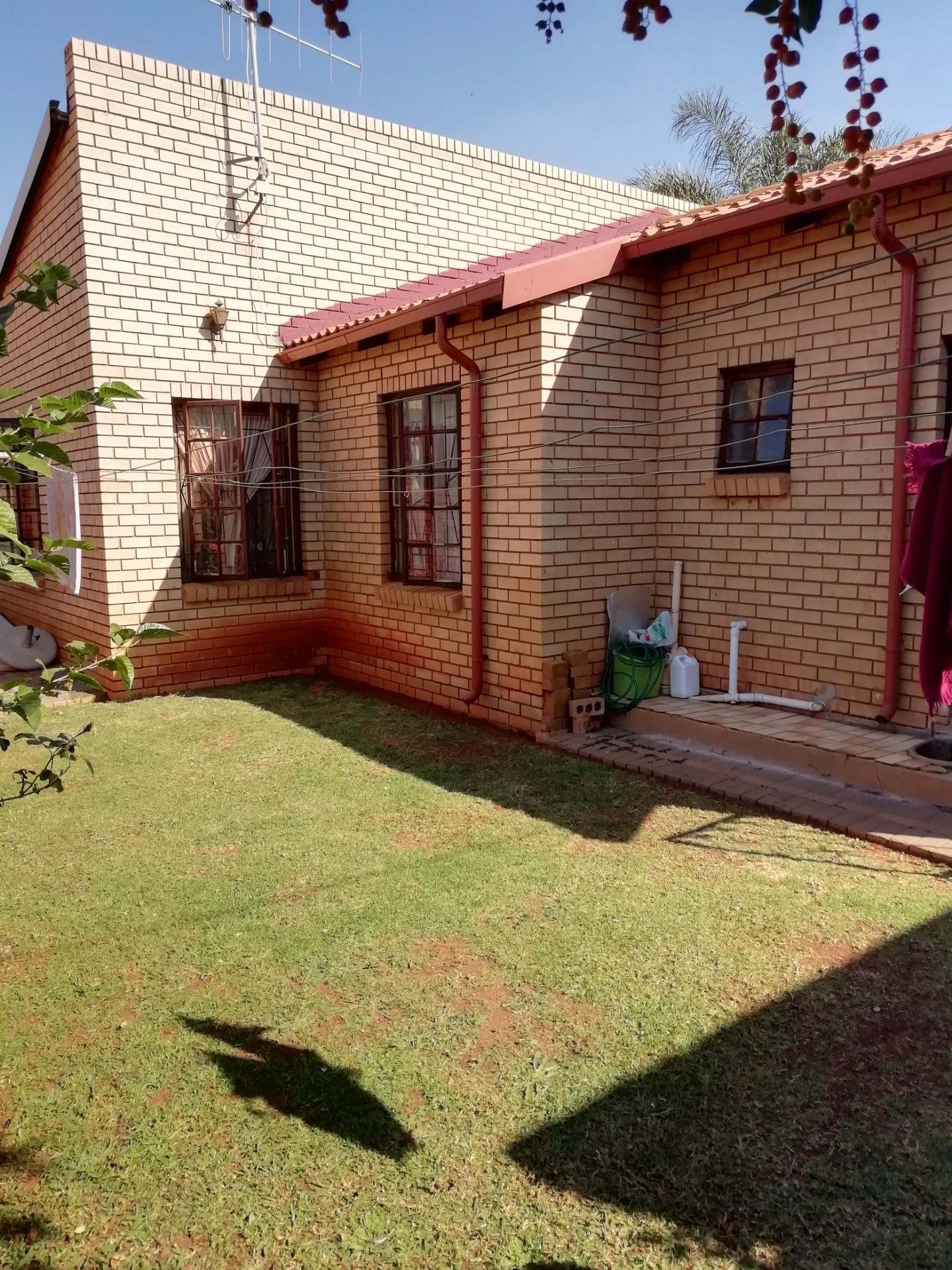 3 Bedroom House  For Sale in Mamelodi  East RE MAX  of 