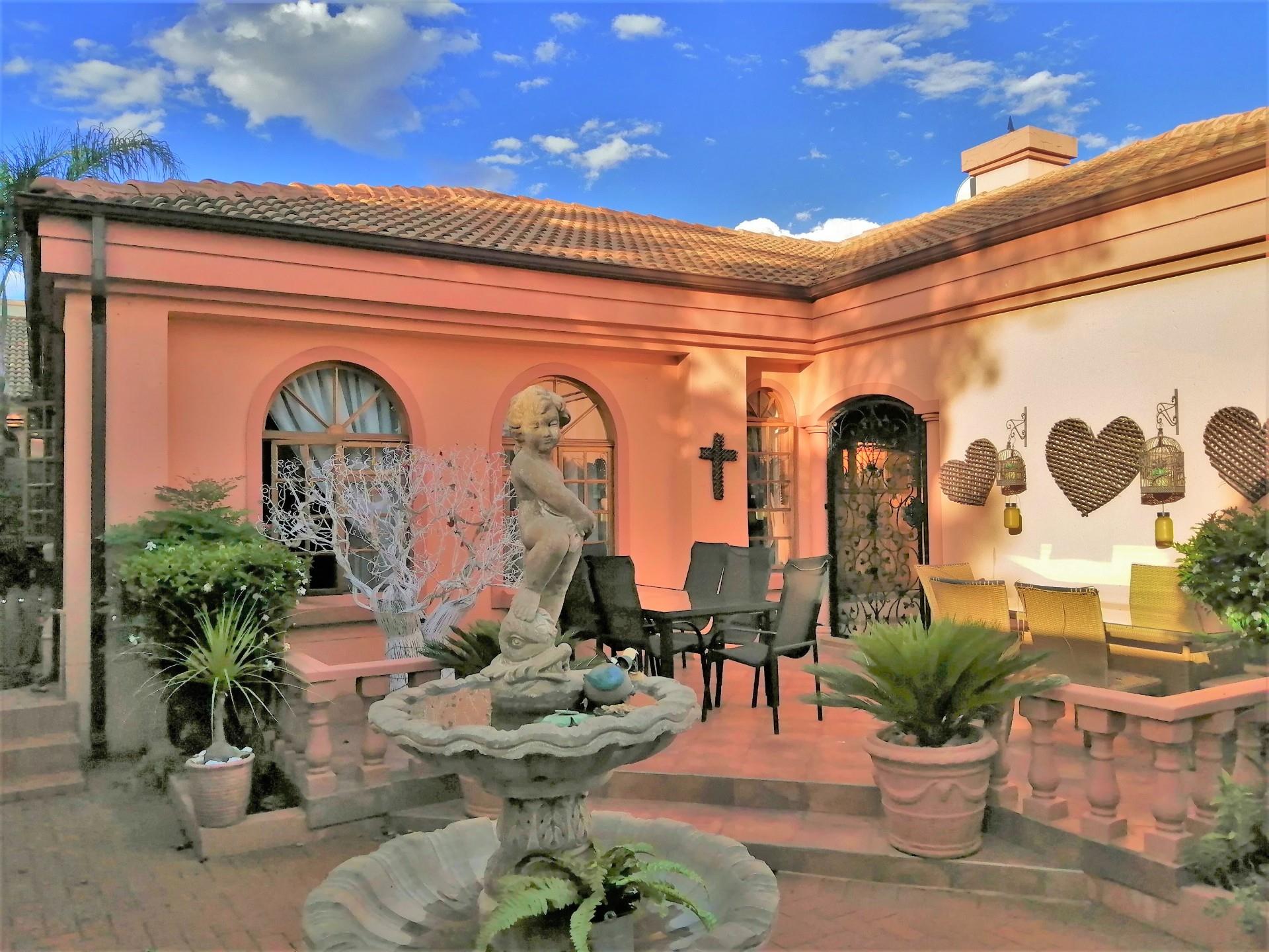 Property to rent in Faerie Glen RE/MAX™ of Southern Africa