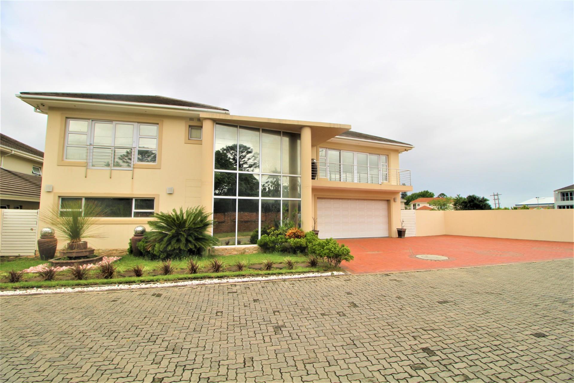 4 Bedroom House For Sale in Beacon Bay RE/MAX™ of Southern Africa