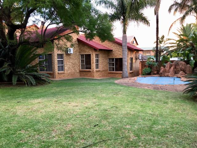 Property and houses for sale in Faerie Glen, Pretoria | RE/MAX