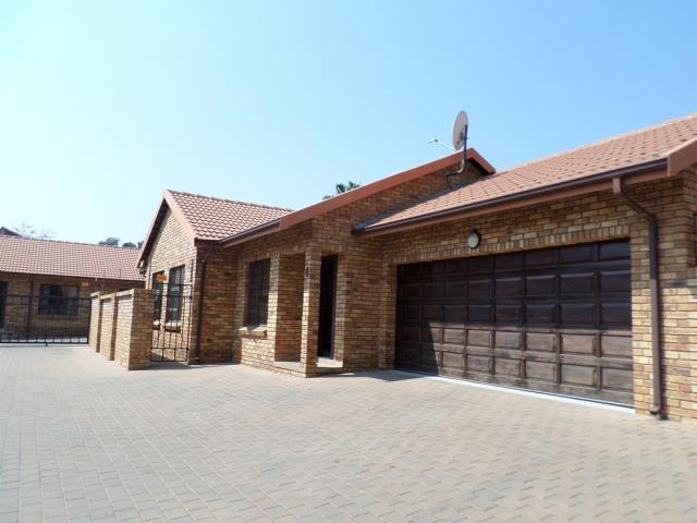 Property and houses for sale in New Redruth, Gauteng | RE/MAX