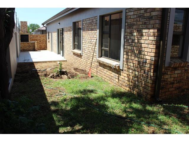 Property and houses for sale in New Redruth, Gauteng | RE/MAX