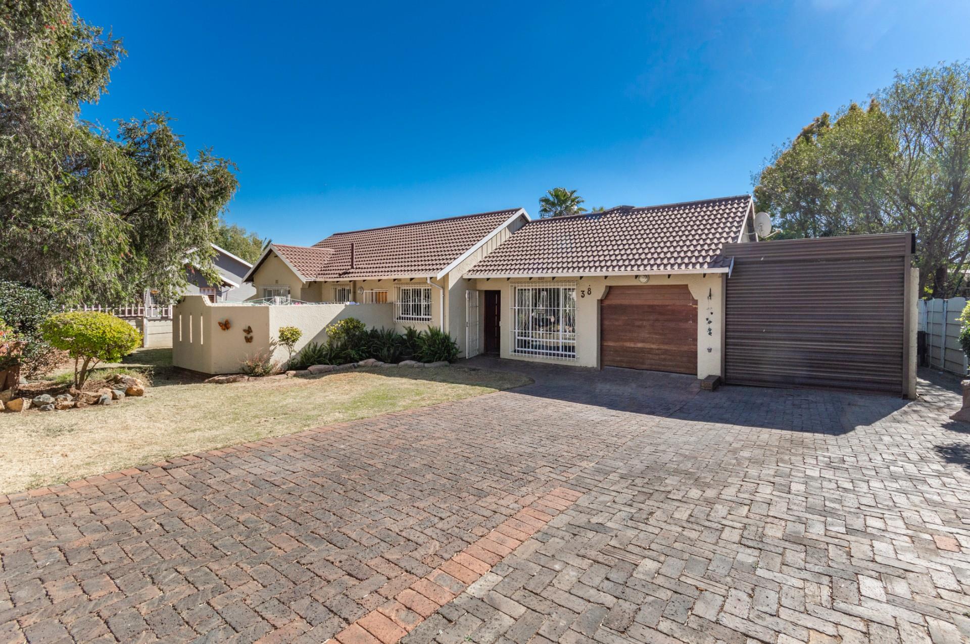 Property for sale in Brackendowns RE/MAX™ of Southern Africa