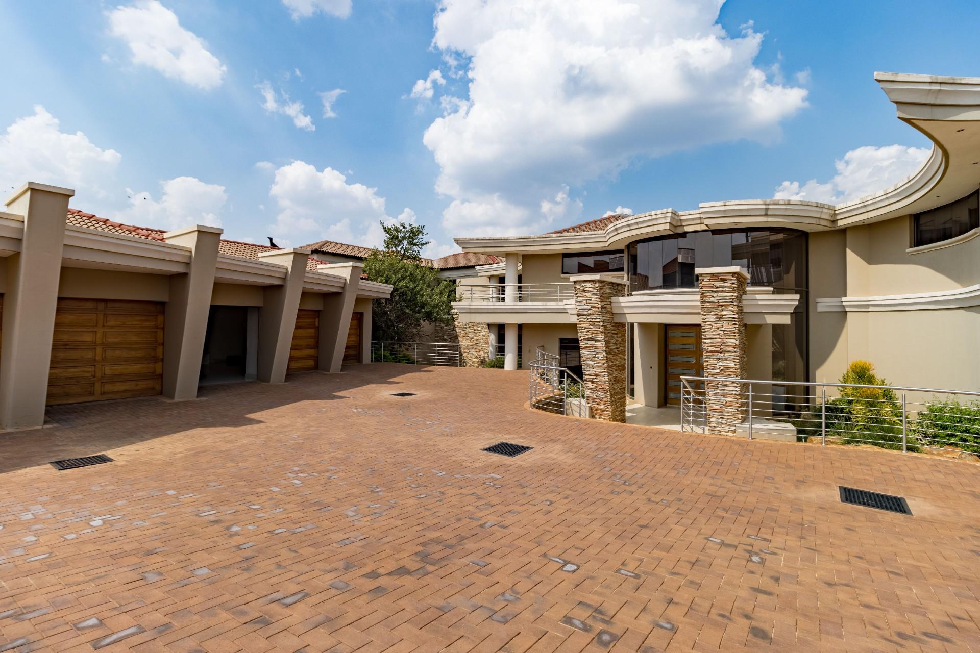 5 Bedroom House For Sale in Meyersdal Eco Estate RE/MAX™ of Southern