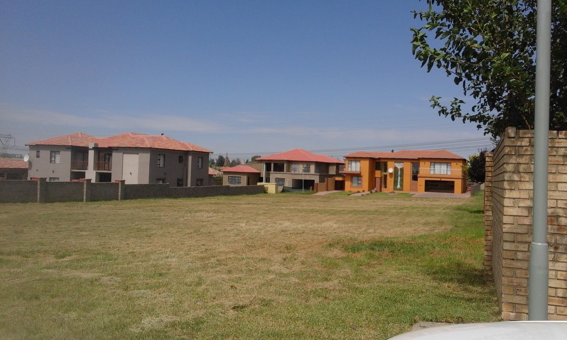 Three Rivers Estates Property For Sale