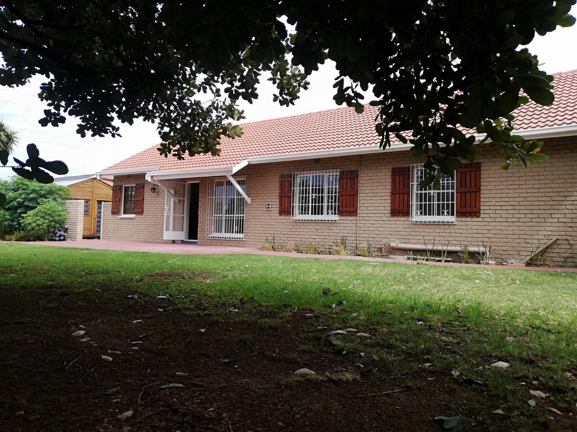 4 Bedroom House For Sale in Brackenhurst RE/MAX™ of Southern Africa