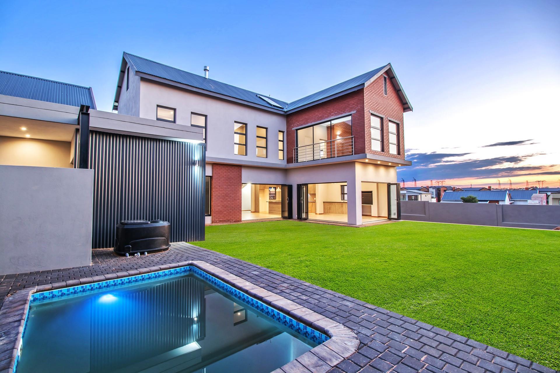 Property and houses for sale in The Hills Golf Estate, Gauteng RE/MAX