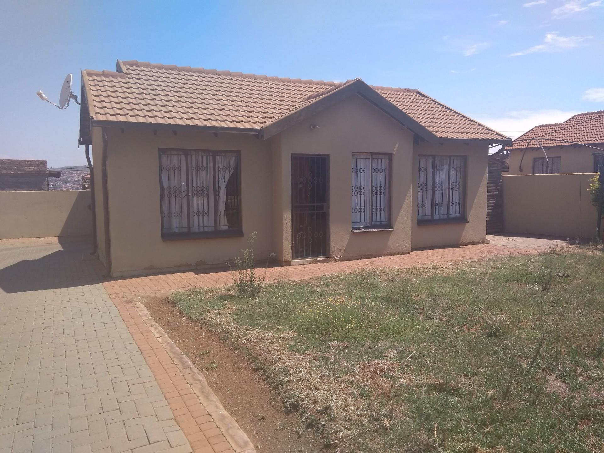 3 Bedroom House With Garden For Sale