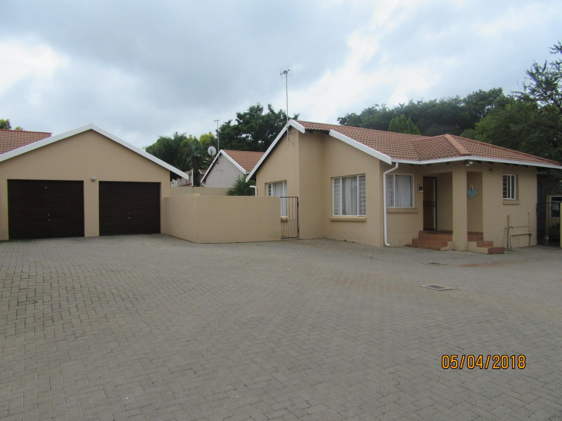 Property to rent in Faerie Glen RE/MAX™ of Southern Africa