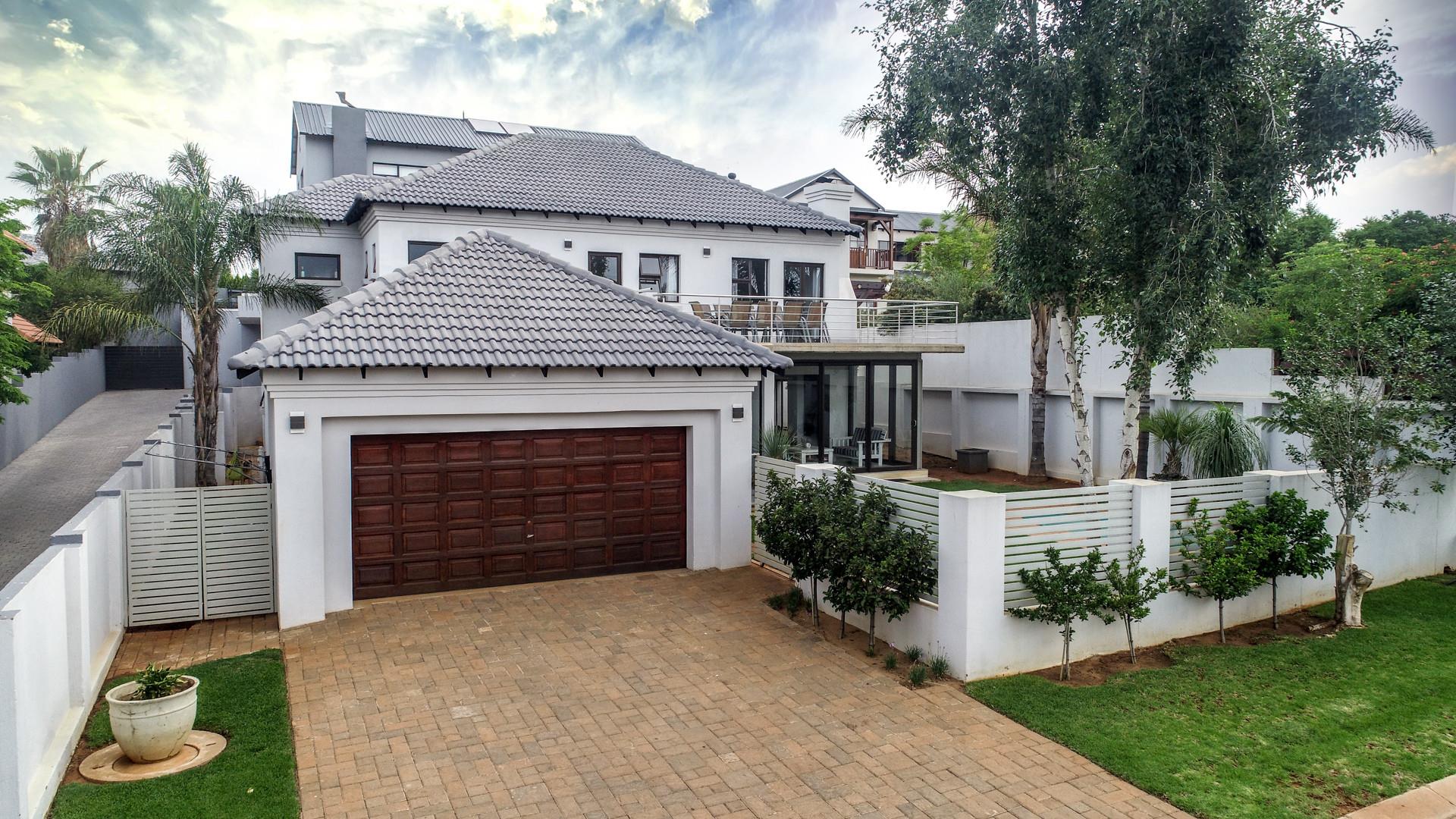Property and houses for sale in Silver Lakes Golf Estate, Pretoria RE