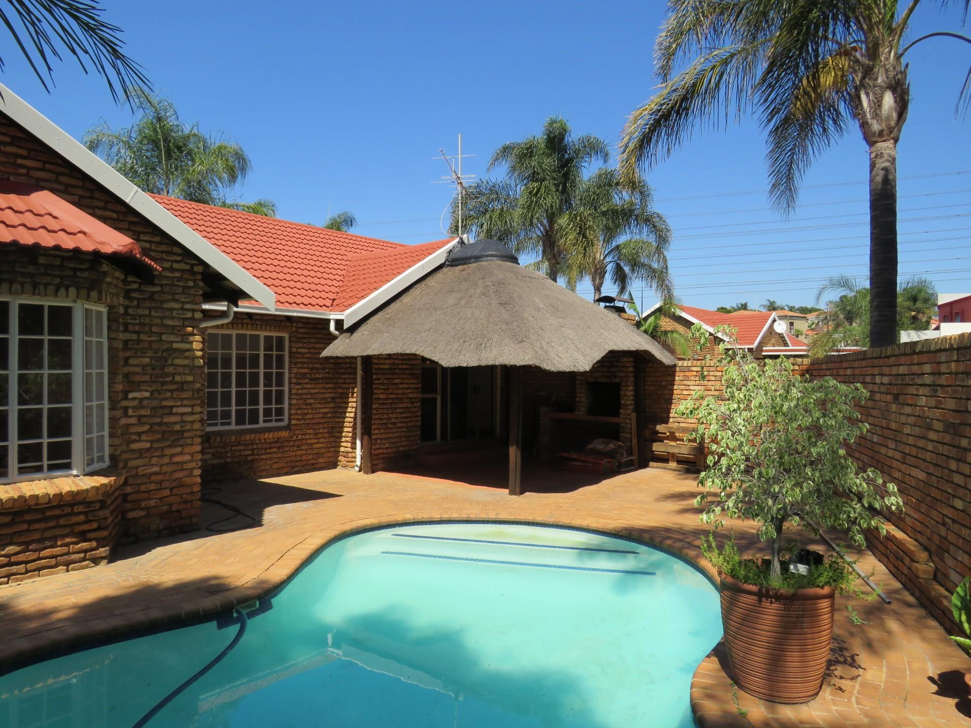 Property to rent in Moreleta Park RE/MAX™ of Southern Africa
