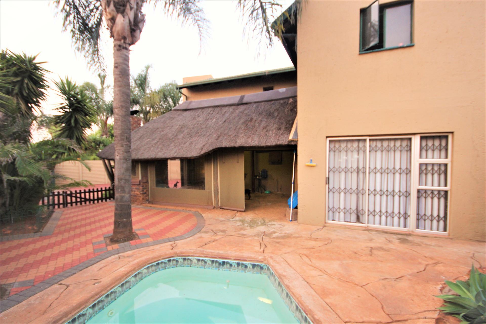 Property to rent in Pierre Van Ryneveld RE/MAX™ of Southern Africa