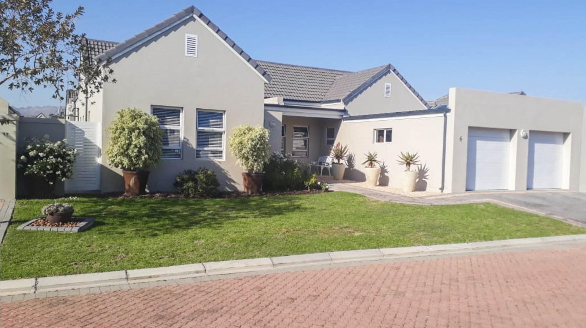 Property to rent in Somerset West RE/MAX™ of Southern Africa