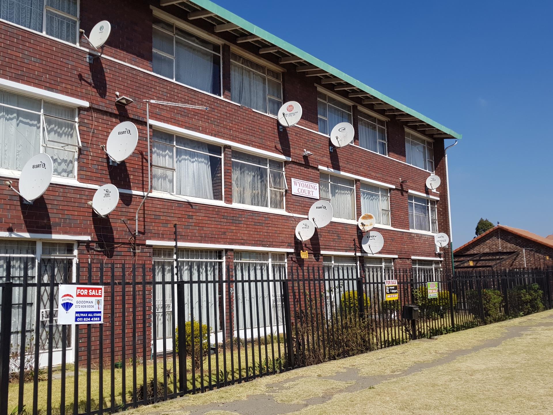 2 Bedroom Apartment / Flat For Sale in Germiston South | RE/MAX™ of