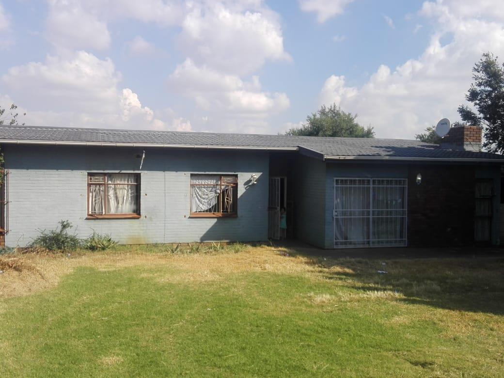Property and houses for sale in Dinwiddie, Germiston RE/MAX