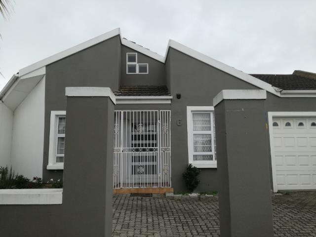 Houses For Sale Blackheath Cape Town - modern house