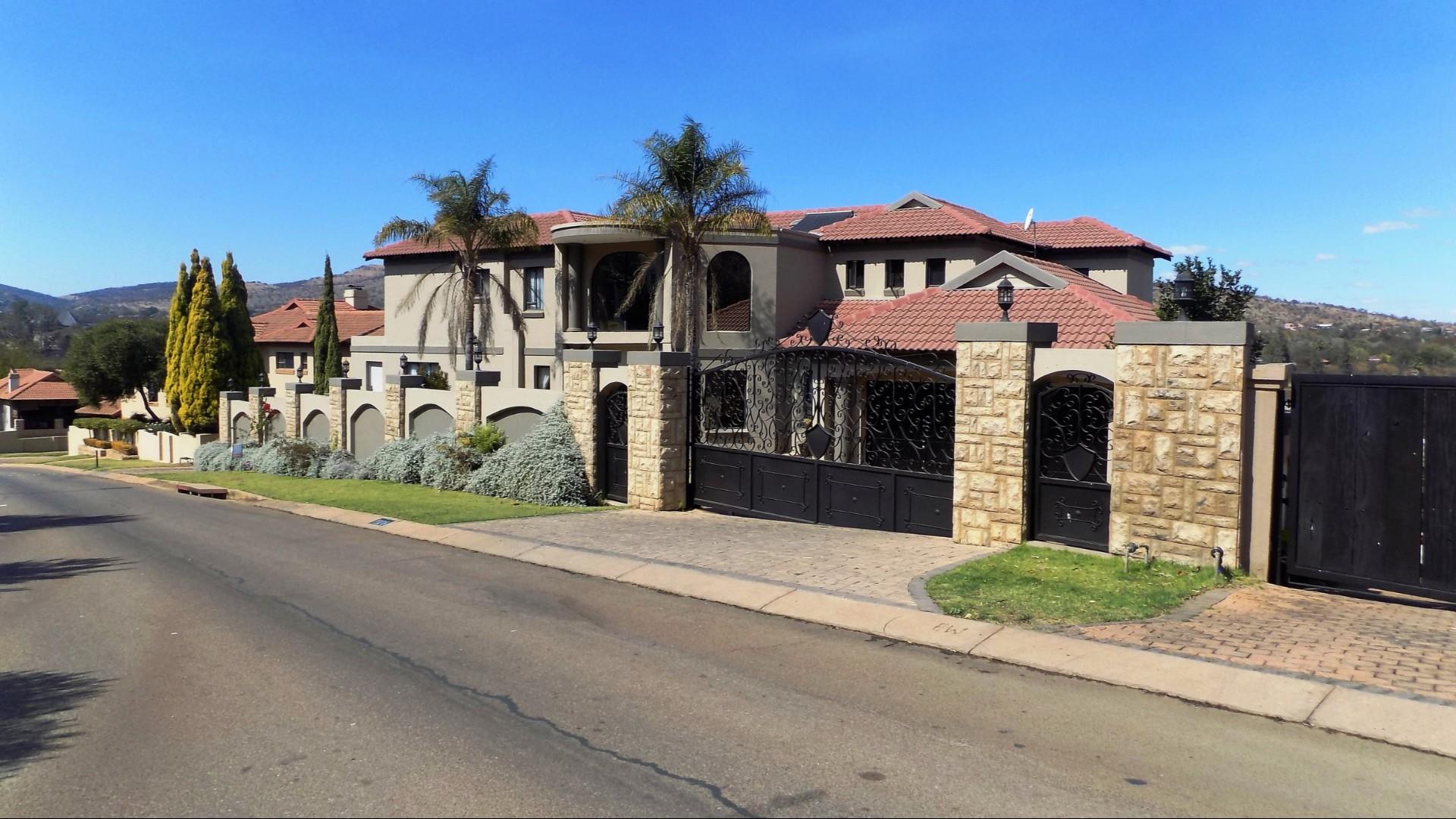 4 Bedroom House For Sale in Birdwood Estate | RE/MAX™ of Southern Africa