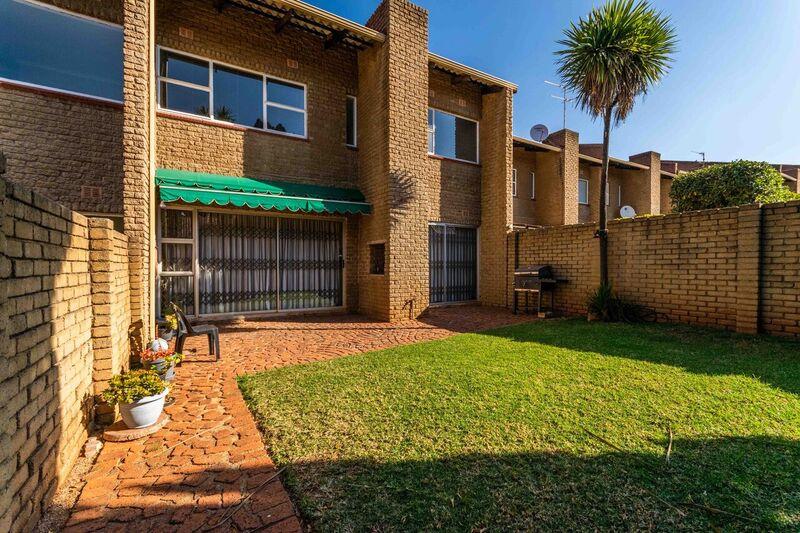 Property for sale in Constantia Kloof RE/MAX™ of Southern Africa