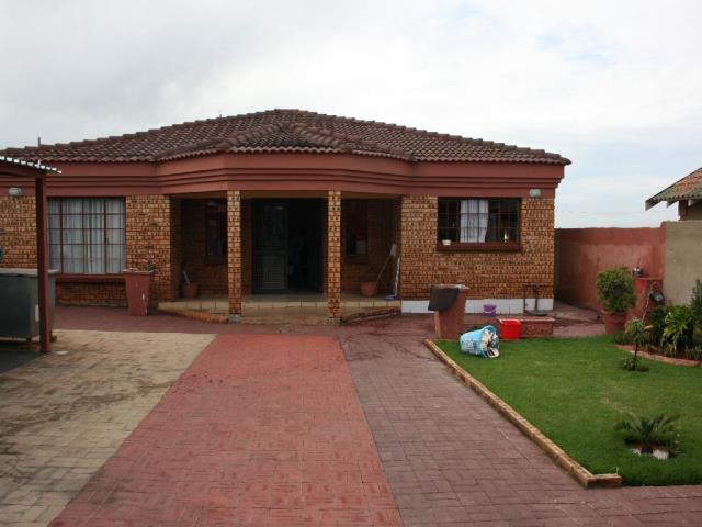 Property And Houses For Sale In Toekomsrus, Randfontein 