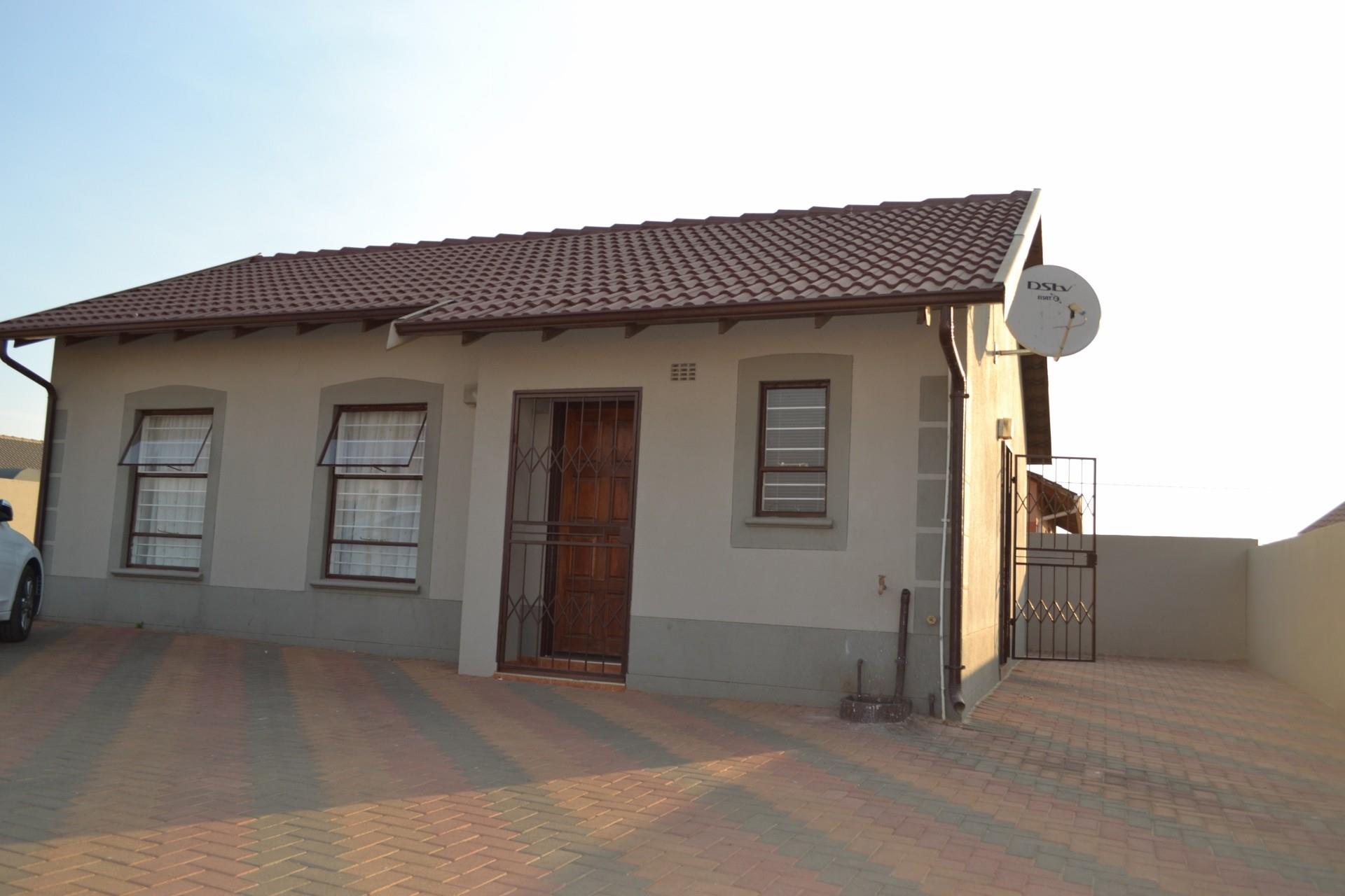Property for sale in Randfontein Central RE/MAX™ of Southern Africa
