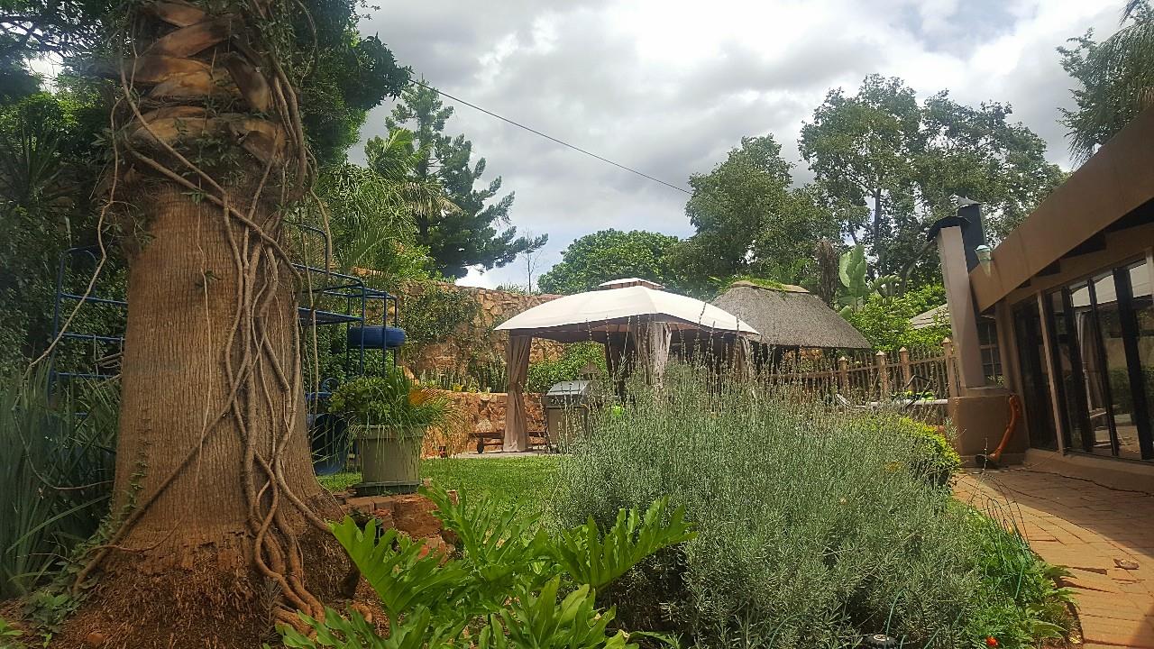 safari garden house for sale