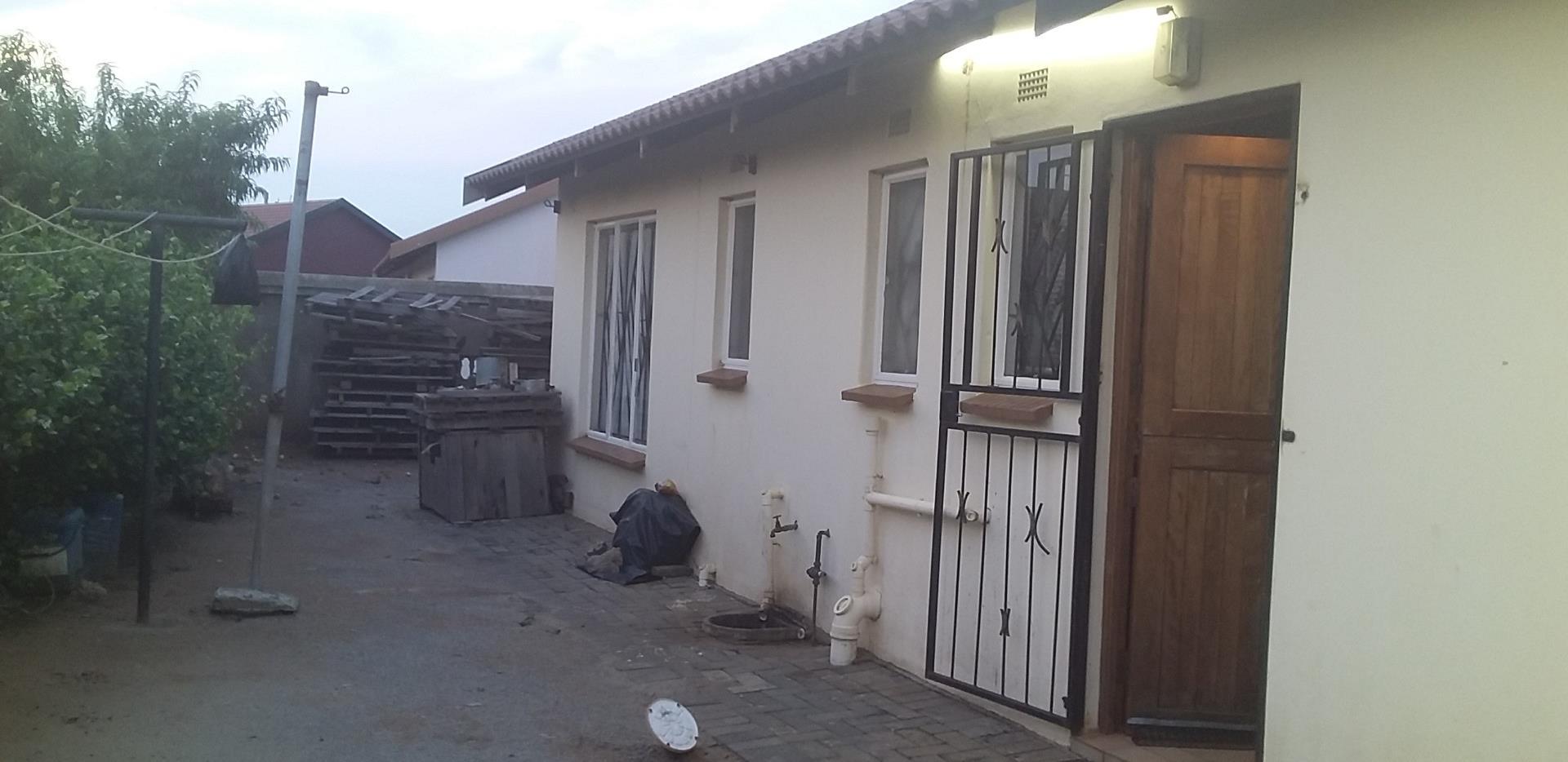 3 Bedroom House For Sale in Boitekong RE/MAX™ of Southern Africa
