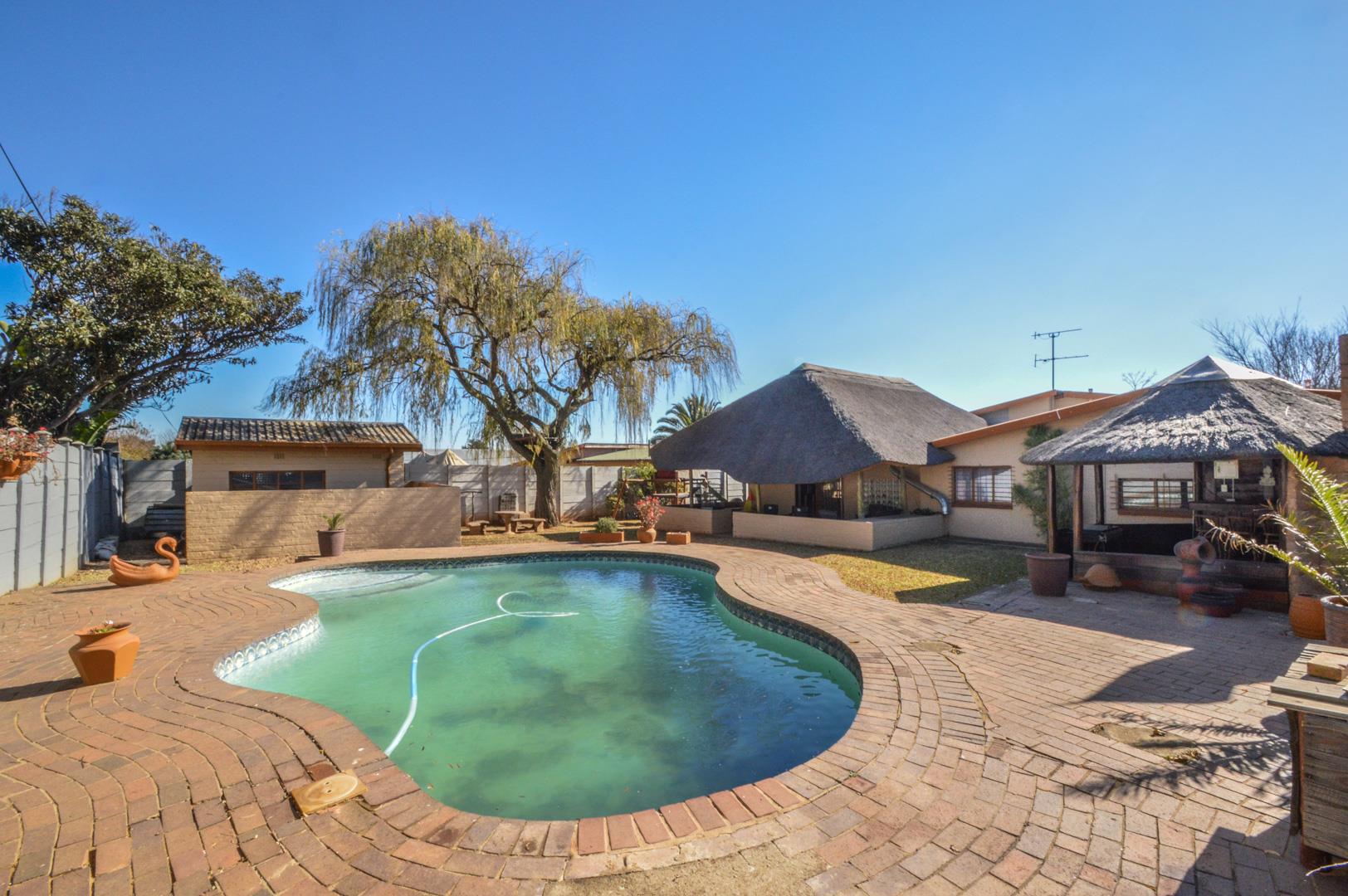 Property and houses for sale in Witpoortjie, Gauteng RE/MAX