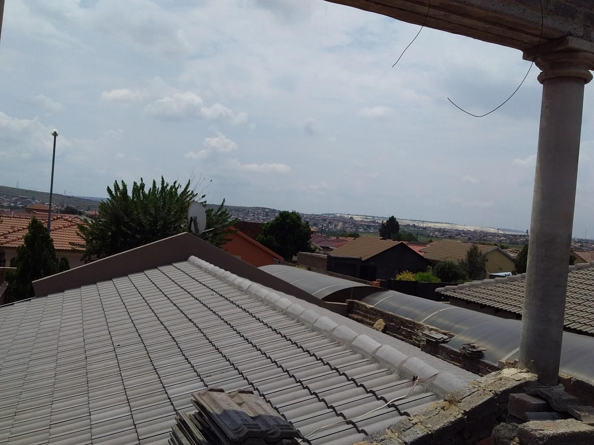 3 Bedroom House For Sale in Dobsonville Gardens RE/MAX™ of Southern