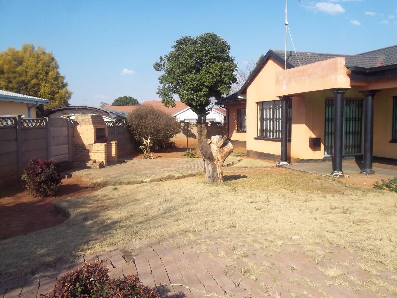 4 Bedroom House For Sale in Meyerton Park | RE/MAX™ of Southern Africa