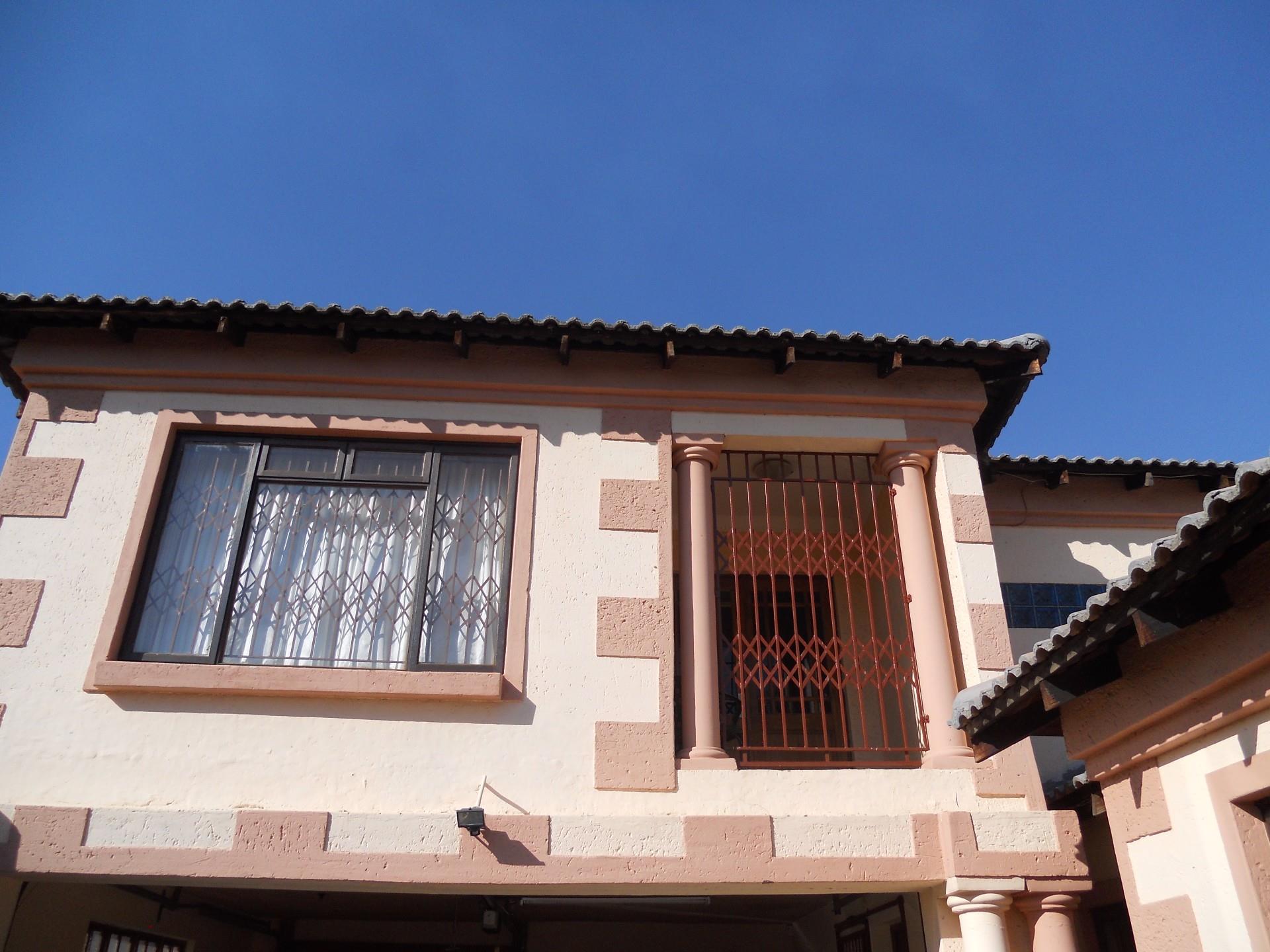 5 Bedroom House  For Sale in Mamelodi  West RE MAX  of 