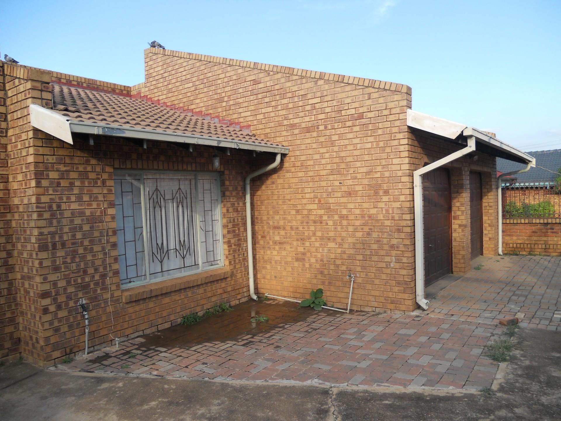 Property for sale in Mamelodi  West RE MAX  of Southern 