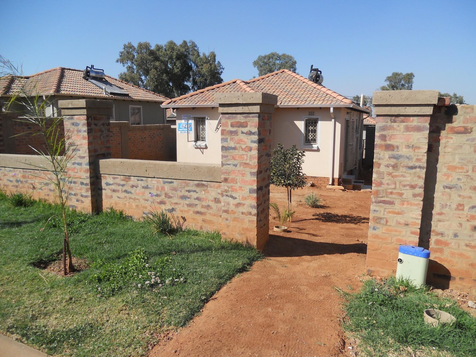 2 Bedroom House  For Sale in Mamelodi  East RE MAX  of 