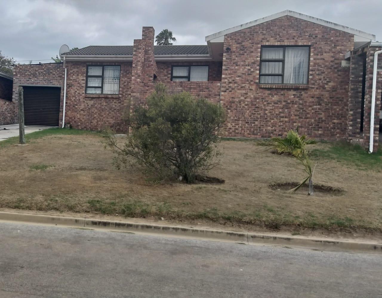 Property for sale in Uitenhage RE/MAX™ of Southern Africa