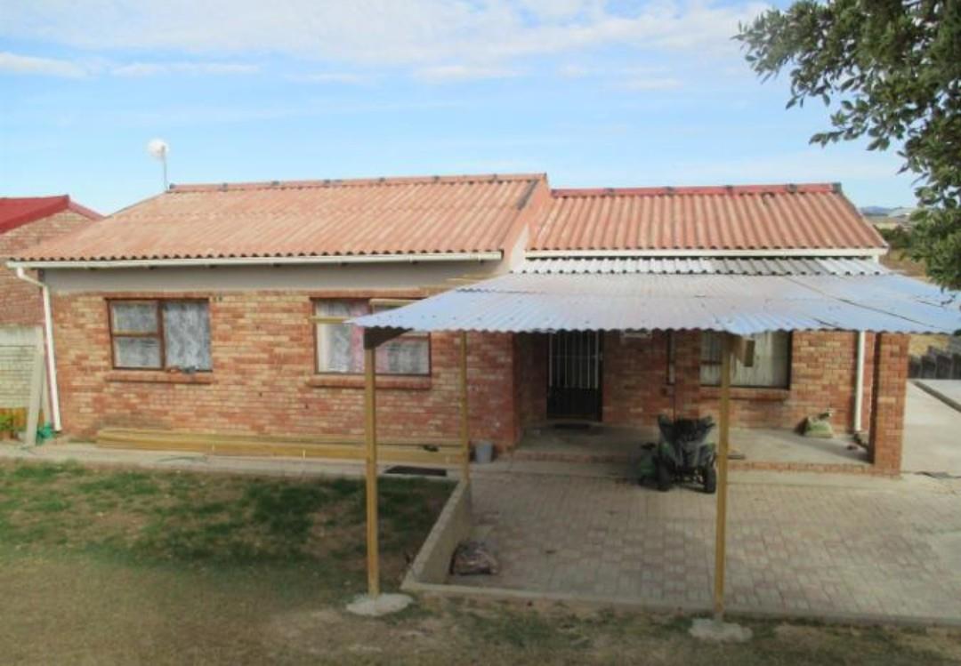 Property for sale in Uitenhage RE/MAX™ of Southern Africa