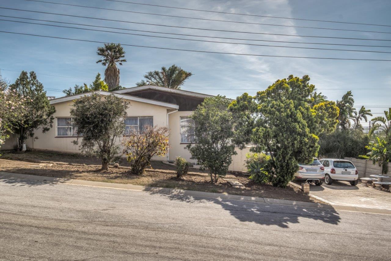 Property and houses for sale in Despatch, Eastern Cape RE/MAX