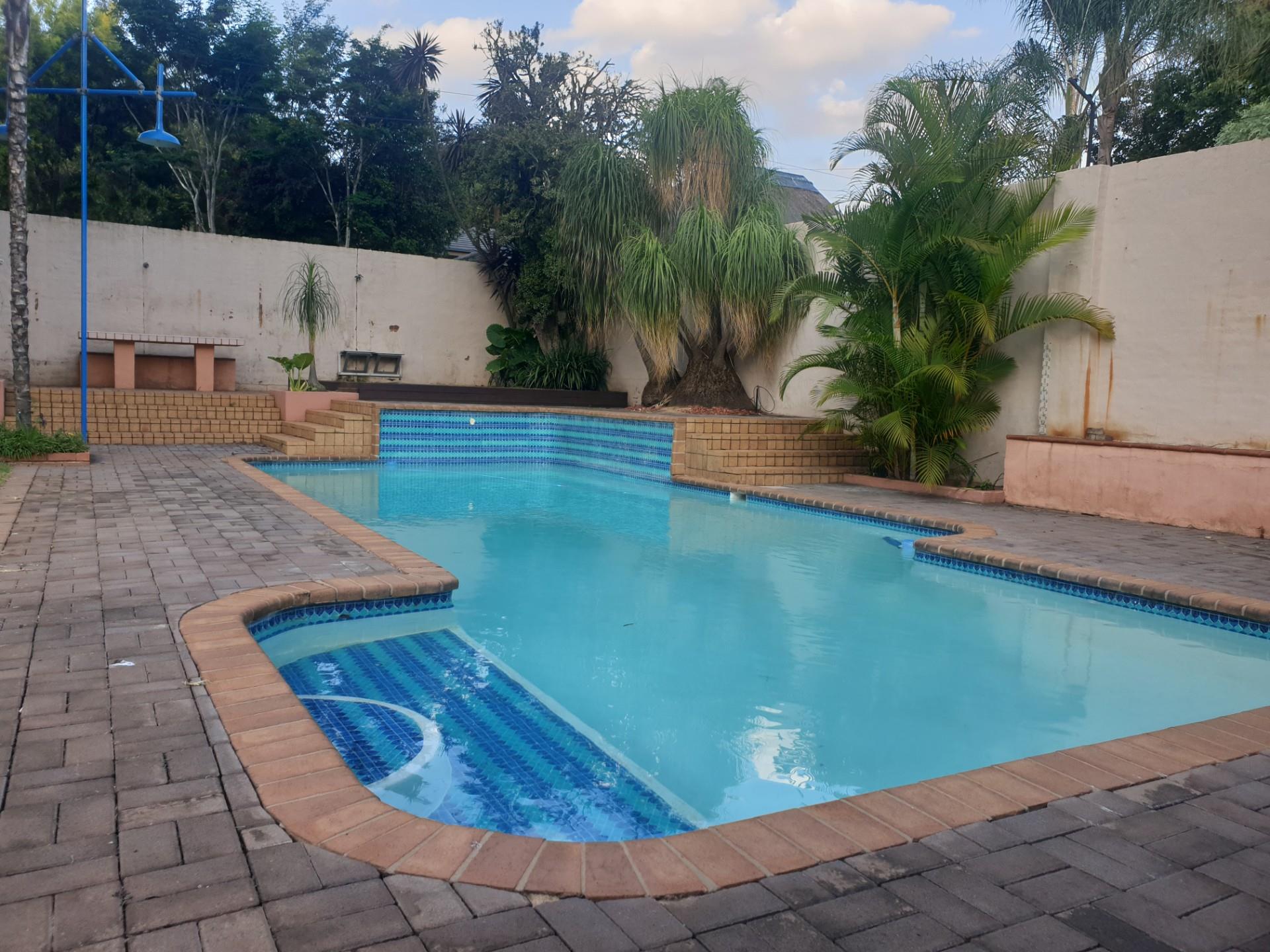 Property to rent in Faerie Glen RE/MAX™ of Southern Africa