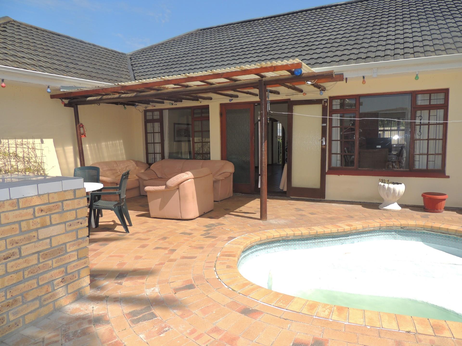 Property for sale in Diep River RE/MAX™ of Southern Africa