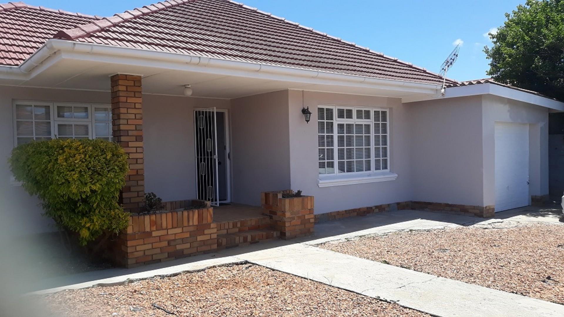 3 Bedroom House For Sale in Goodwood Central RE/MAX™ of Southern Africa